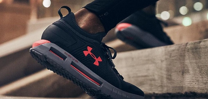 Under Armour zapatillas Under Armour escala un 8% en el tercer trimestre y mejora sus previsiones